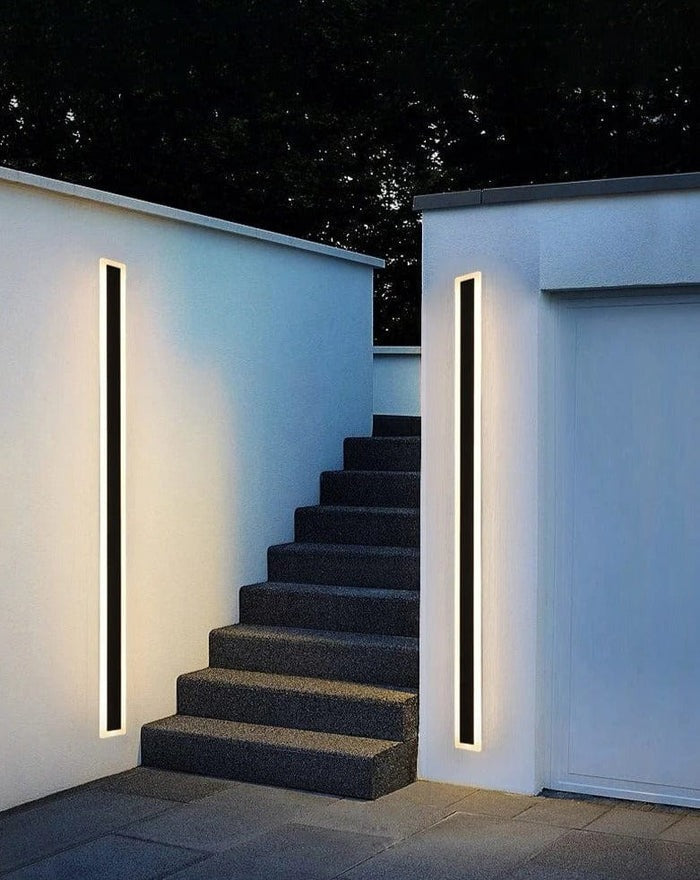 The Sleek Wall Light