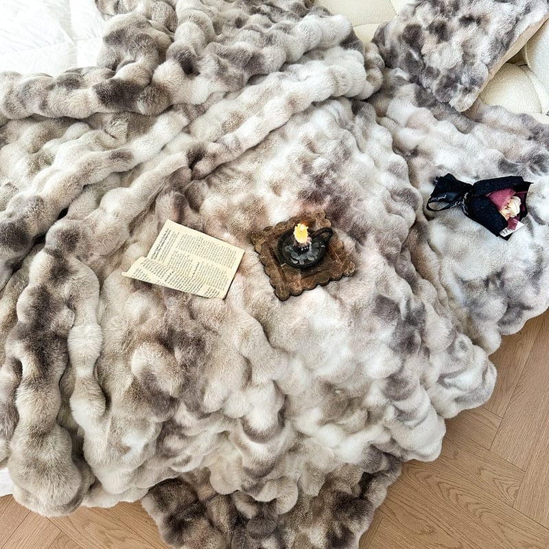 Luxurious Rabbit Faux-Fur Blanket Throw