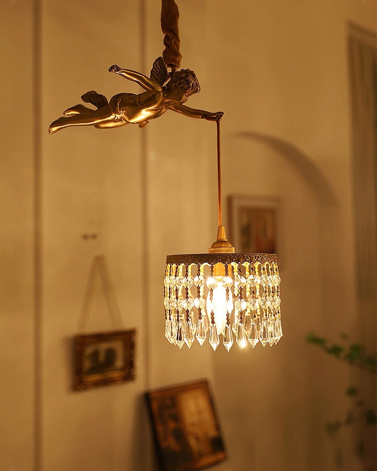 Luxurious Angel Pendant Light