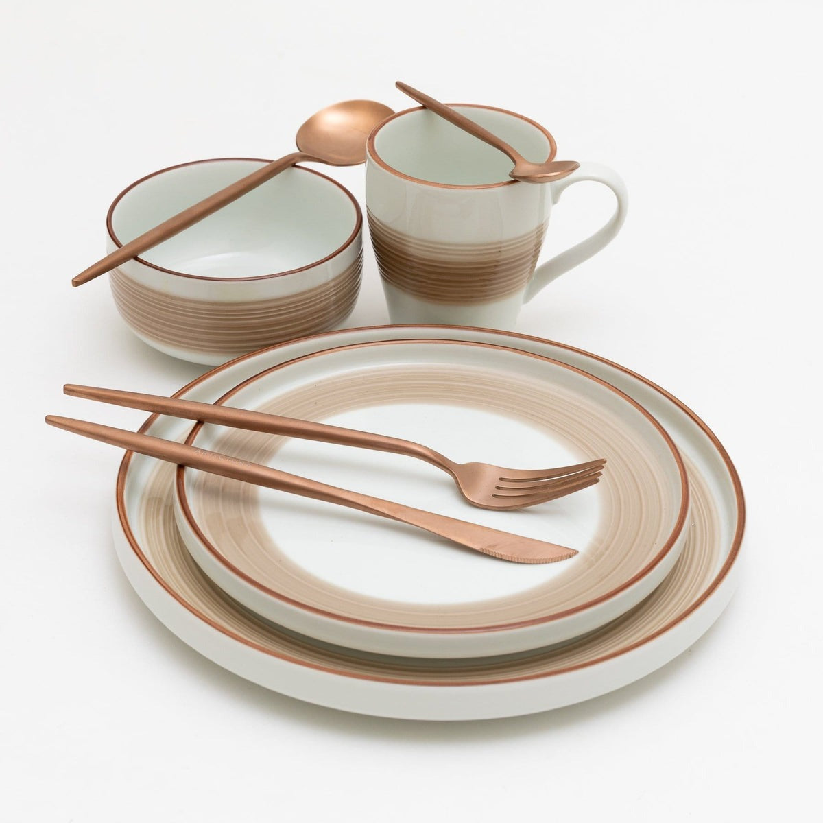 Luxurious Rose Gold Dinnerware Set