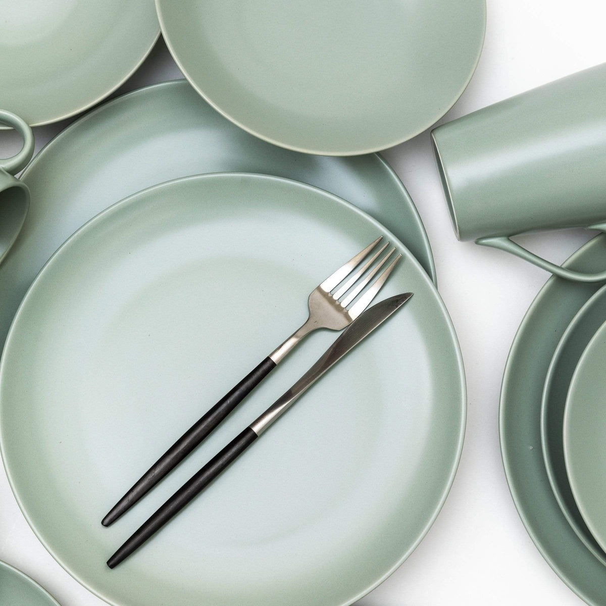 Light Green Dinnerware Set