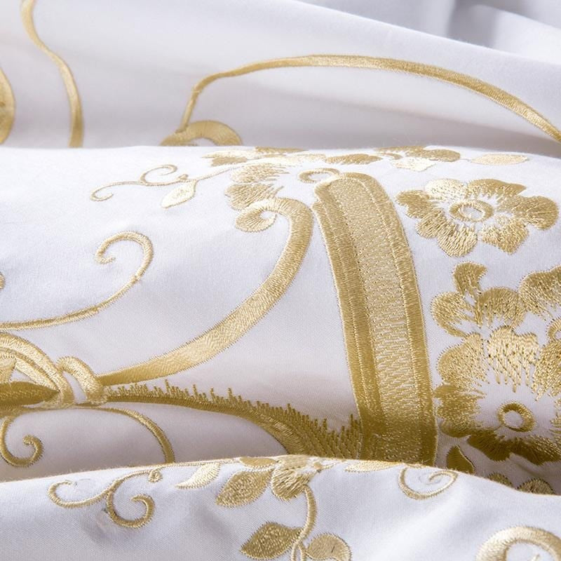 Deluxe White and Gold Duvet Cover Set