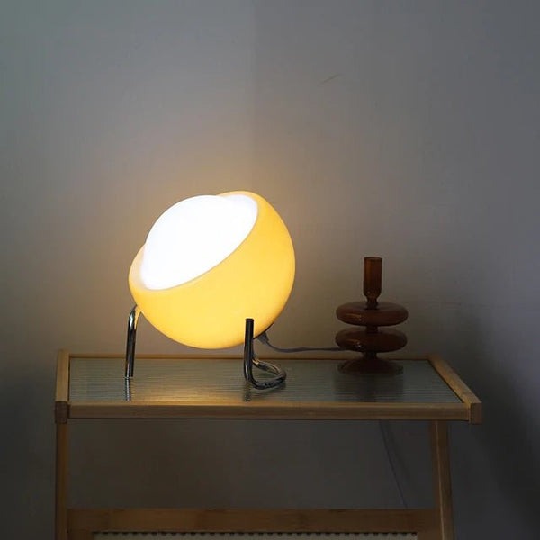 Classic Round Up Oran Lamp