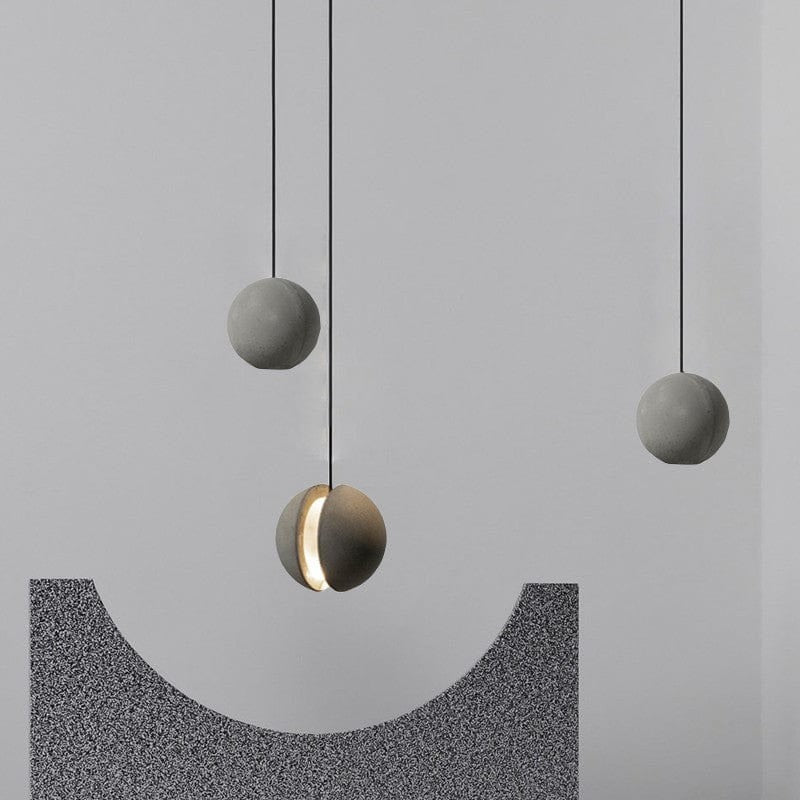 Deluxe Moon Pendant Light