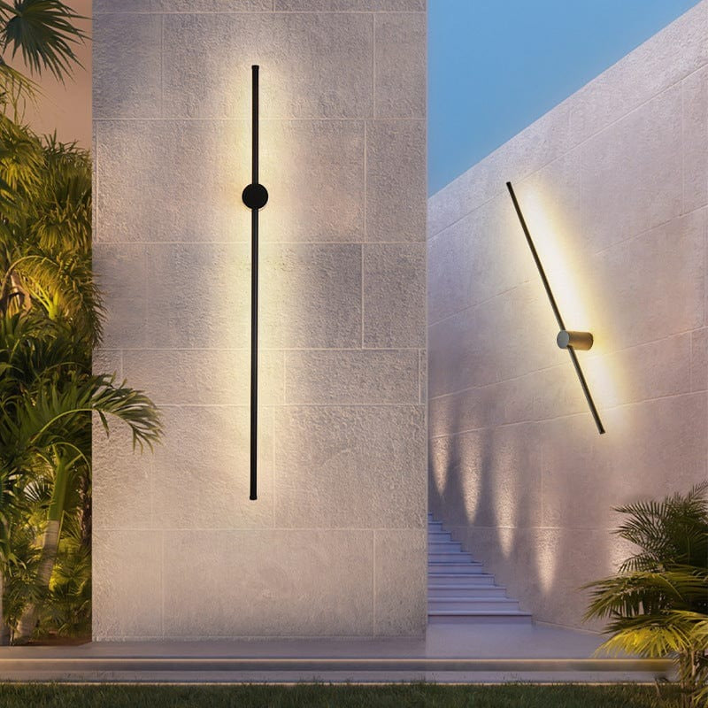 Luxurious Line Outdoor Light