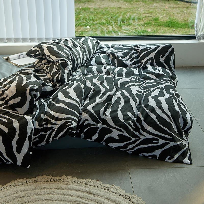 Unique Zebra Patterned Duvet Cover Set