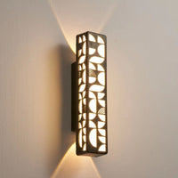 Elegant Pattern Wall Light