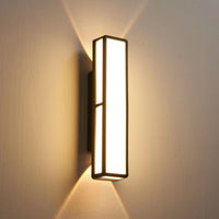 Elegant Pattern Wall Light