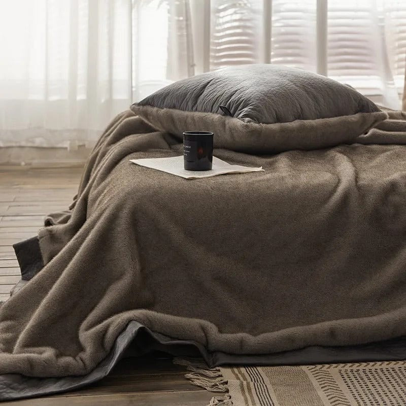 Minimalist Blanket Throw