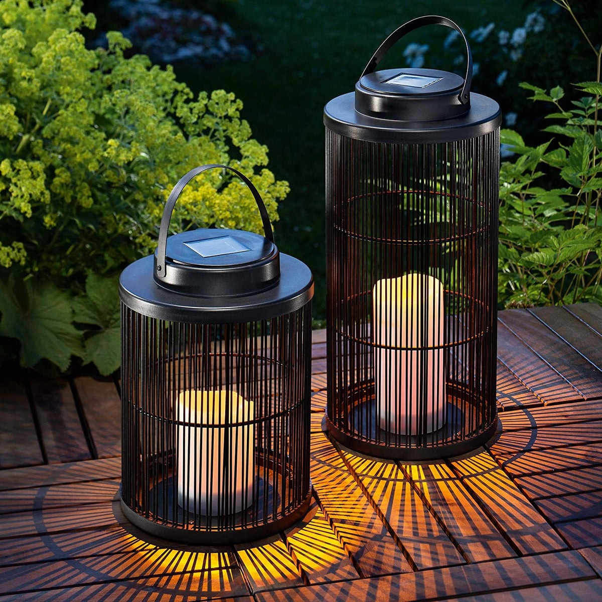 Deluxe Latern Solar Outdoor Light