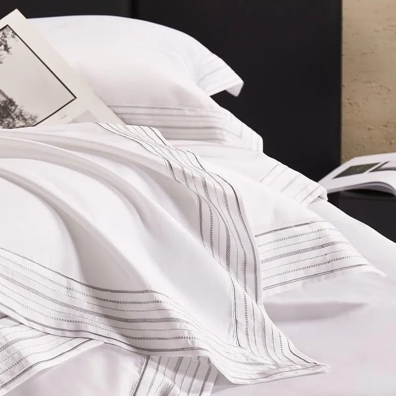 Luxurious White Duvet Cover Set